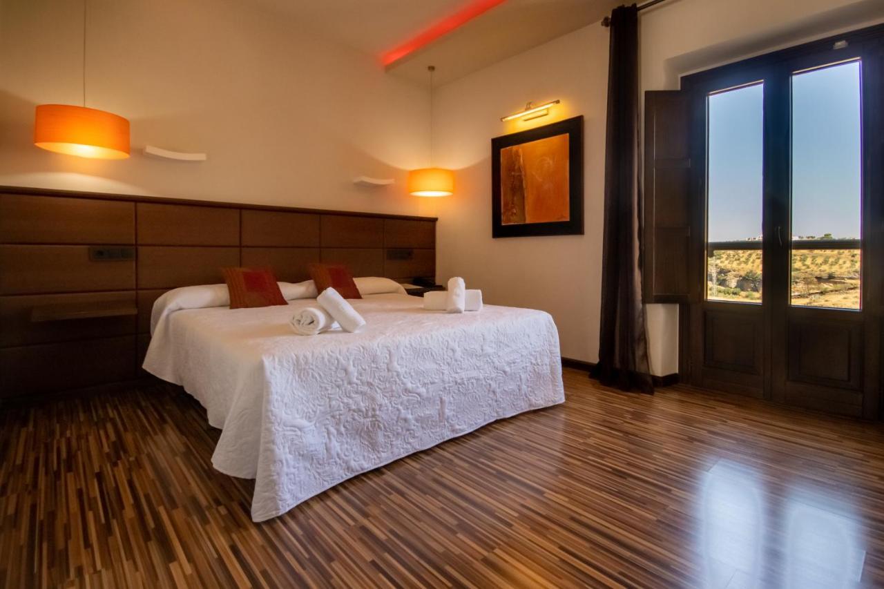 Hotel Villa De Setenil Setenil De Las Bodegas ภายนอก รูปภาพ